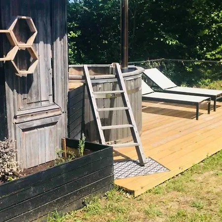 La Cabane Des Vignes Avec Nordique Puisseguin
